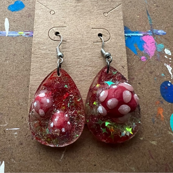 Red Shrooms Mushroom Earrings - Picture 7 of 9